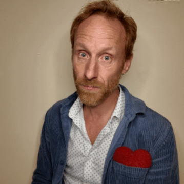 Un nouveau clip sortira jeudi 27 novembre&nbsp;2025